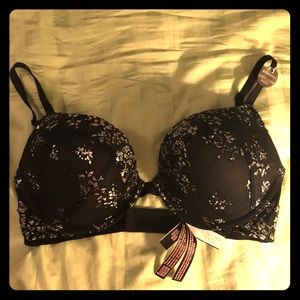 NWT Victoria’s Secret Bombshell
